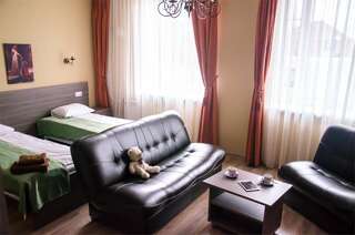 Гостиница Камелот Псков Двухместный номер с 1 кроватью или 2 отдельными кроватями-1