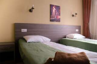 Гостиница Камелот Псков Двухместный номер с 1 кроватью или 2 отдельными кроватями-4